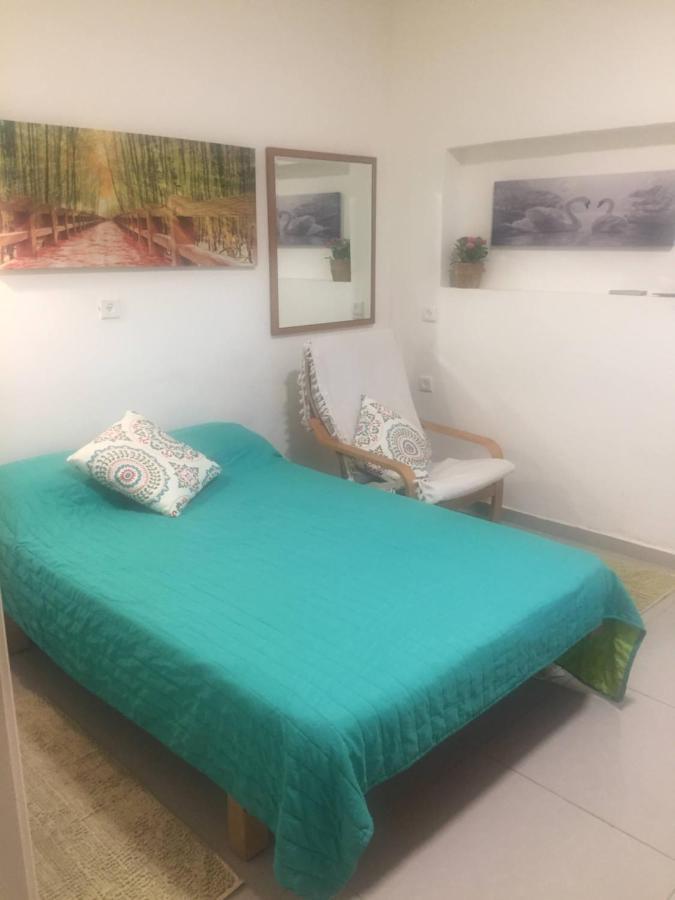 בית מרום Gan HaShomron Exterior foto