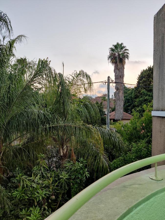בית מרום Gan HaShomron Exterior foto