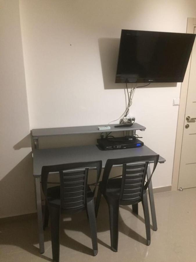 בית מרום Gan HaShomron Exterior foto